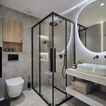 Sea View Center Apartment